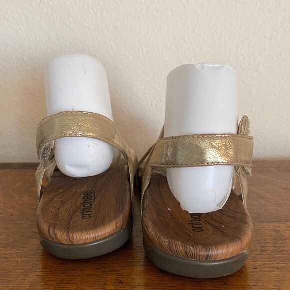 Orthaheel Yasmin‎ Gold Sandals - Picture 4 of 7